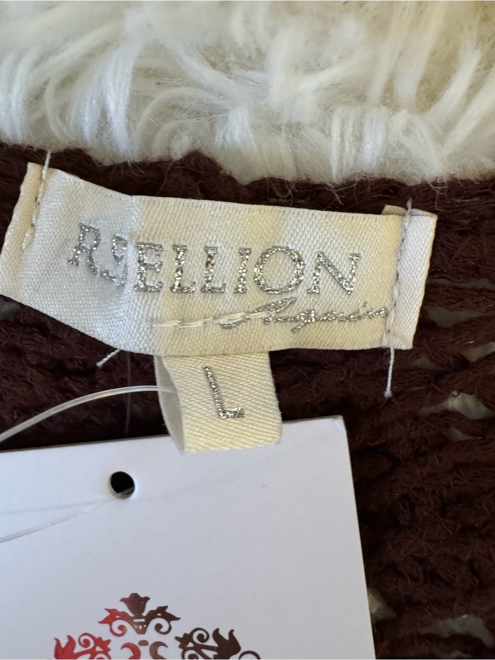 Rebellion Cropped Knit Vest - Picture 3 of 6